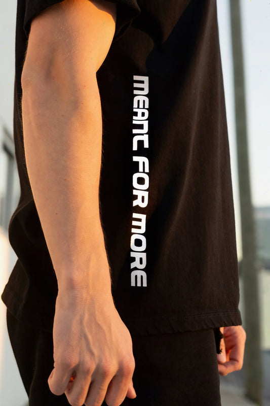 Vertical Meantformore Tee